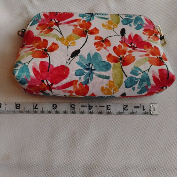 Nanette Lepore floral purse - Picture 2 of 8